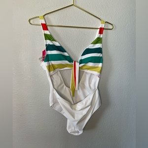 Sky share- size Small - Multicolor NWT